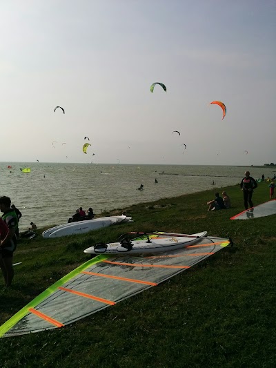 Photos of OK Surf + Kiteschule, IJsselmeer Homes