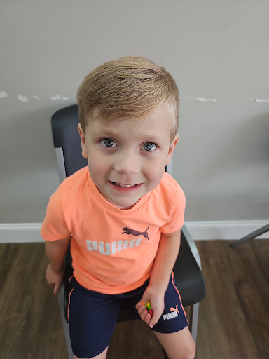 Superkids Haircuts and Salon - Thumbnail