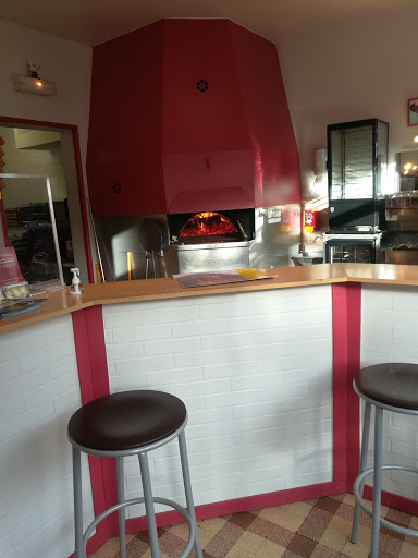 Photo 2 - O Pizzalou