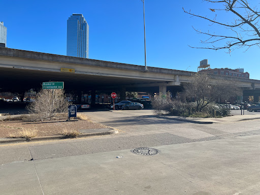 971 Broom St Parking