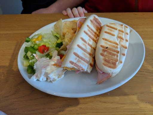 Bizzie's - Visual