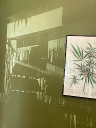 Photo n°12 de CBD ONE à Paris (Centre de bien-être)