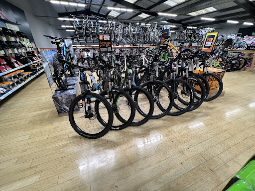 Halfords - Wrexham - Visual