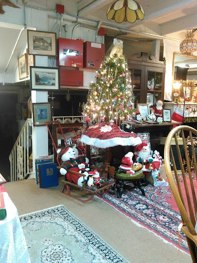 Eagles Nest Antique Center