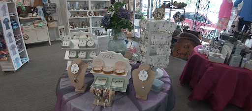 Lady Bug's Gift Shoppe & Home Decor - Thumbnail