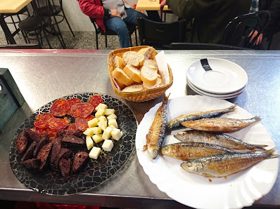 Nou Tertulia Carrer de Torras i Bages, 29, 17190 Salt, Girona, España