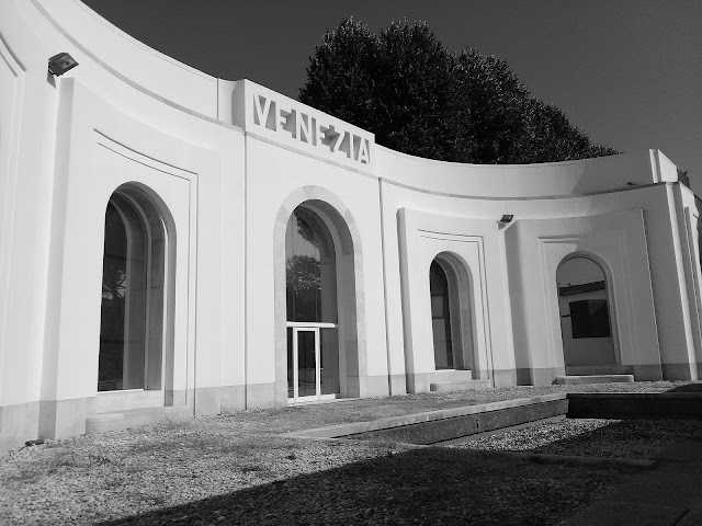 Venice Biennale - Venice Pavilion Giardini