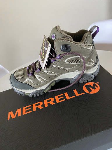 Merrell Outlet South Wharf - Thumbnail