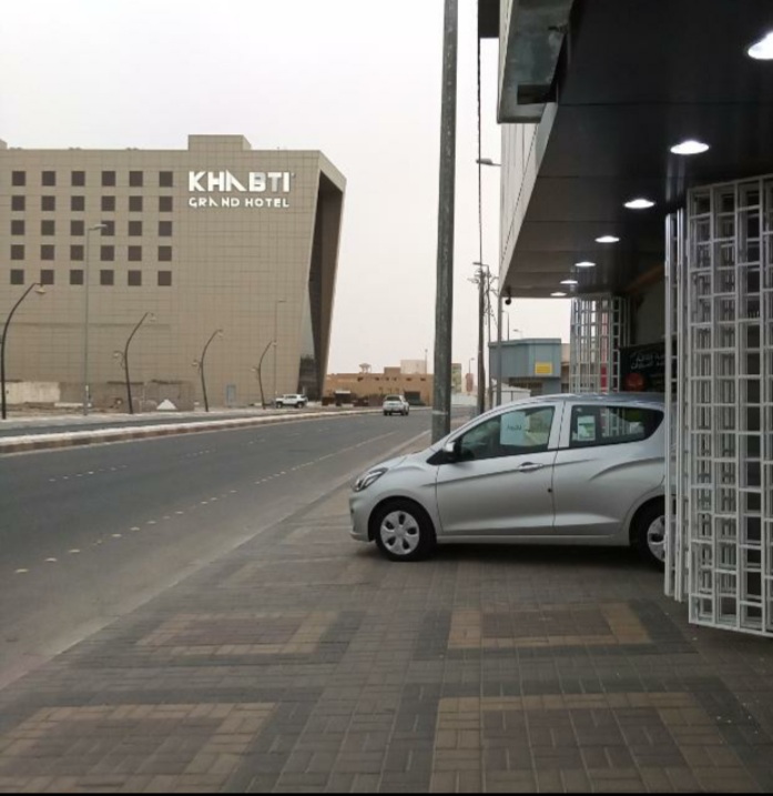 معرض فراج الشهراني للسيارت - صورة 2