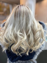 Photo n°9 de david&son group - siège social - centre de formation à Grenoble (Salon de coiffure)