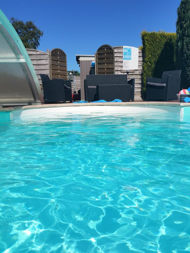 Photo de Gîtes avec piscine La Pernelle à Quettehou (50630)