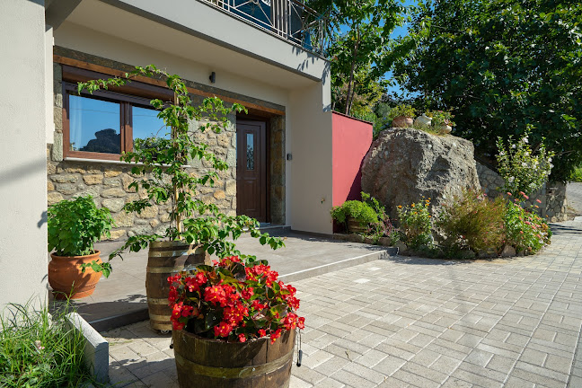 Meteoron Theasis - Κτηματομεσιτικό γραφείο