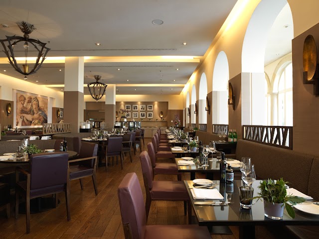 GUSTO Restaurant - Villa Kennedy, a Rocco Forte hotel