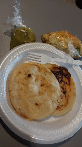 Tacos & Pupusas Gonzalez - Thumbnail
