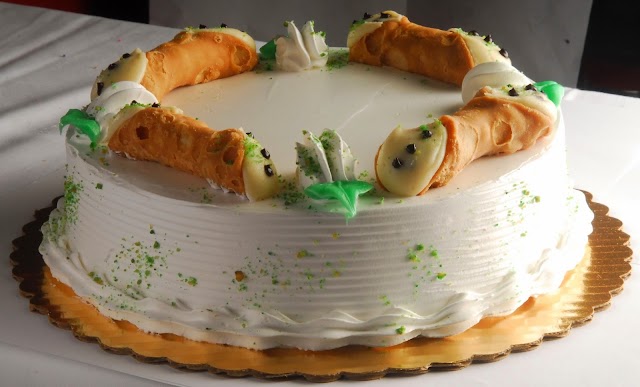 De Lillo Pastry Shop