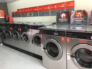 Photo n°6 de Laverie Speed Queen à Ajaccio (Service de blanchisserie)