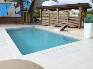 Photo n°21 de Piscines Desjoyaux - Bourges - Ent.Teillais Piscines à Plaimpied-Givaudins (Société de construction de piscine)