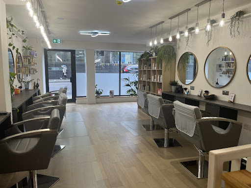 Grants Hair & Wellbeing