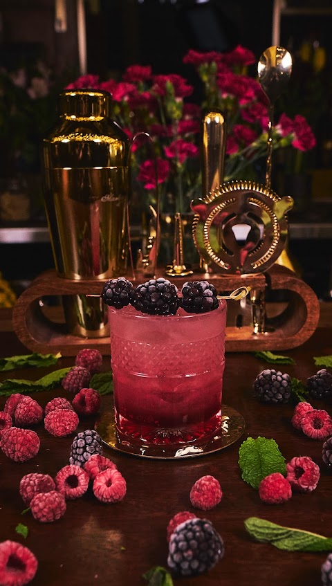 Ayza Wine & Chocolate Bar by null