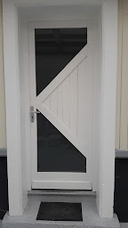 Photo n°5 de MENUISERIE MILIANI à Toul (Magasin de meubles)