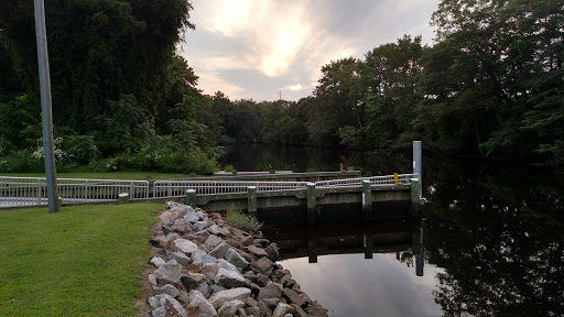 Roger C. Fisher Laurel River Park