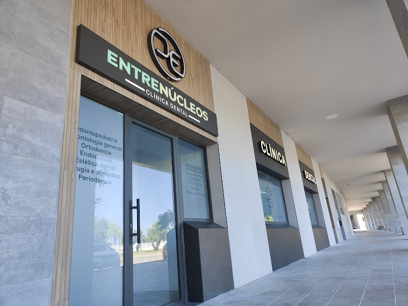 Clínica Dental Entrenúcleos