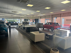 Photo n°2 de MS Automobiles Peugeot - Citroën - Spoticar - LYON SUD-OUEST à Oullins (Concessionnaire Peugeot)