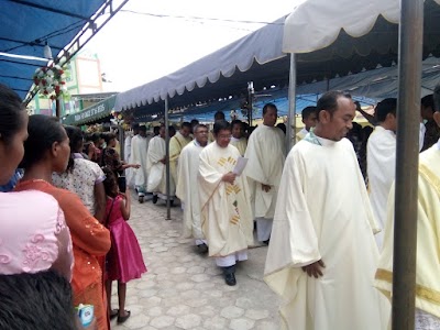 Photos of Gereja Katolik St Paulus, Oinlasi