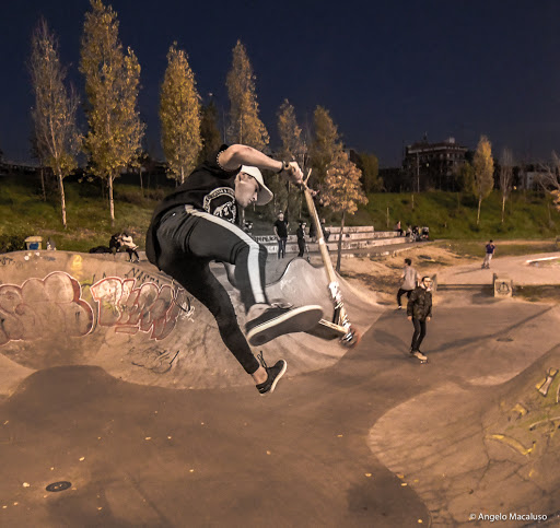 Skatepark "Ignacio Echeverría, skateboard hero" - Madrid Río - Thumbnail
