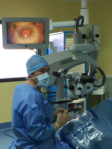 Dr. Antoine Aussems - Thumbnail