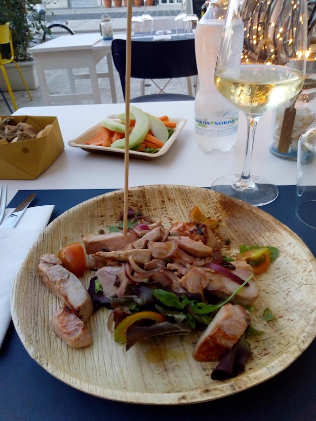 Mómó pescato e cucinato
