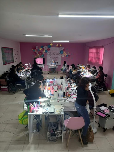 Studio Center Nails By Danny Mtz