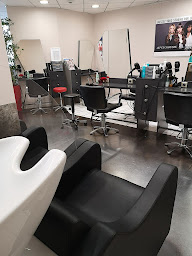 Photo n°3 de Art et Coiffure à Mâcon (Salon de coiffure)