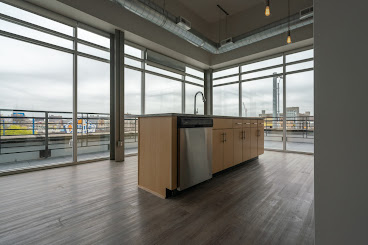 Baltimore Station by null