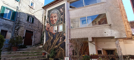 Finestra sulla Piazzeruola by Vera Bugatti - Thumbnail