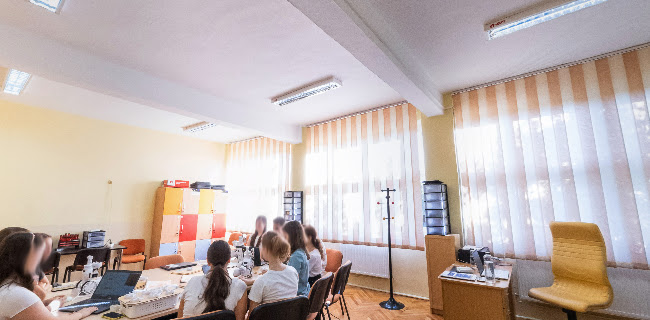 Opinii despre Școala Gimnazială „Mircea Eliade” în Satu Mare - Grădiniță