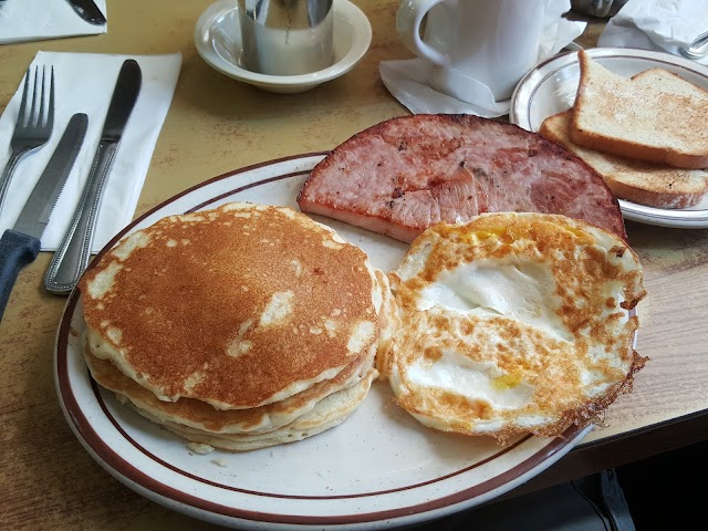 Ole's Waffle Shop