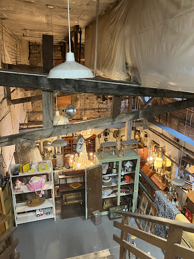 Staples Mill Antiques - Thumbnail
