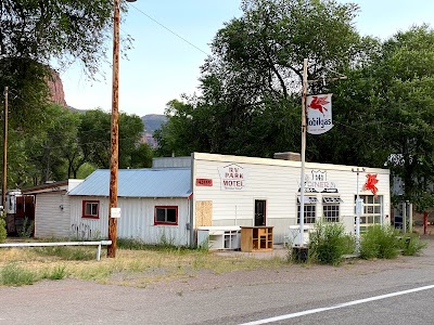 Gateway Canyons General Store