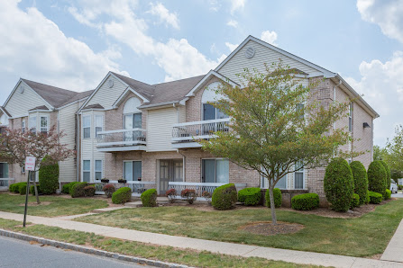 Whitehall Gardens 2811 Holland Dr, Somerset, NJ 08873