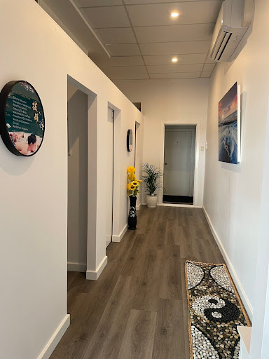 Julie Massage and Therapy