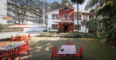 Photos of Sisters Caf&eacute; & Beauty
