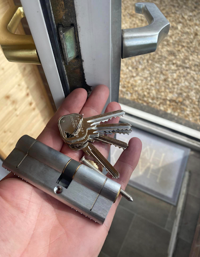 DEFENDER LOCKSMITHS - Visual