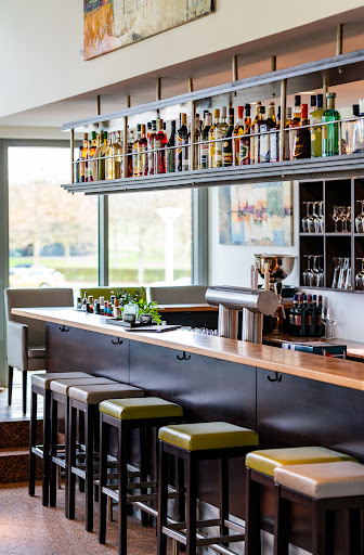 Restaurant | Bar Claude's T19 - Thumbnail