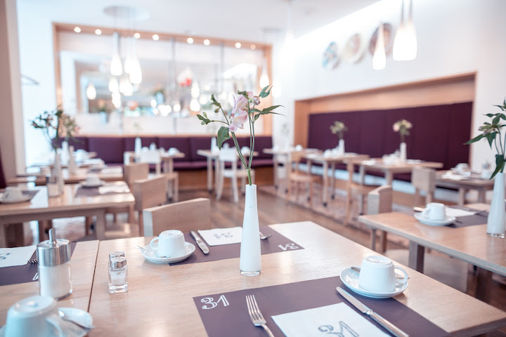 Hotel Bleibtreu Berlin by Golden Tulip by null