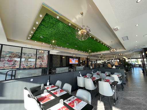 Photo 4 - Royal Grill