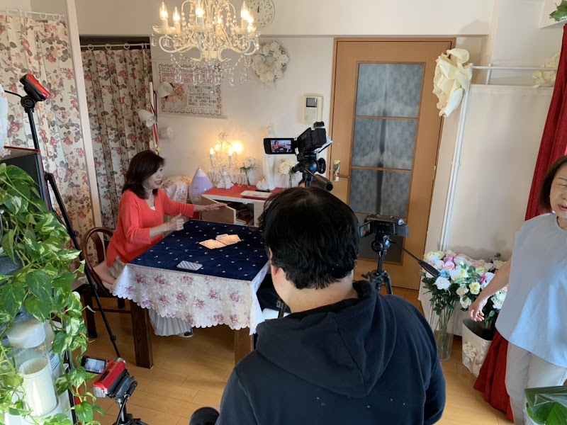 占術教育家/東銀座の母ena