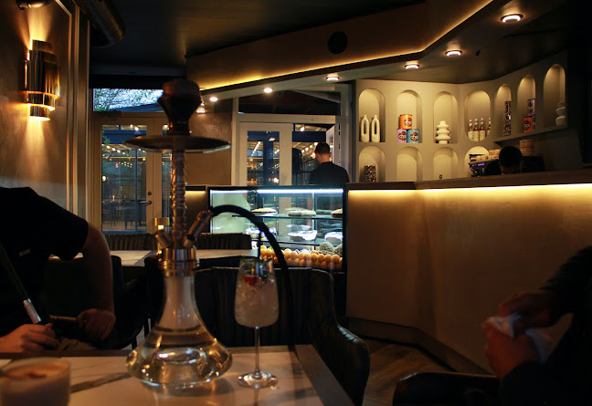 Comentarii opinii despre Café V