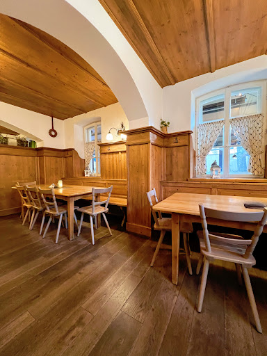 Schweizer Hof - Visual