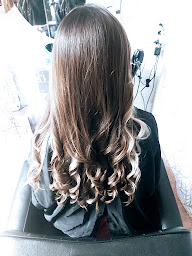 Photo n°6 de Raphaëlle SIESO Maître Artisan Coiffeuse à Montfort-sur-Boulzane (Coach de vie)